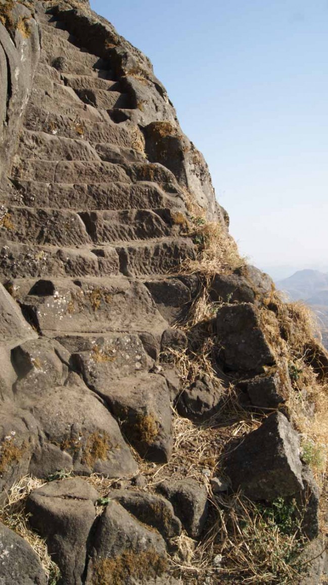Stairs_of_Salher_Fort