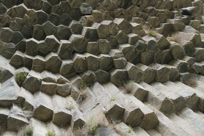 Basalt_columns_-_Garni_Gorge_-_Armenia