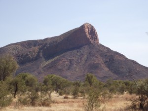 Haasts_Bluff,_NT_photographed_in_2011._01_web